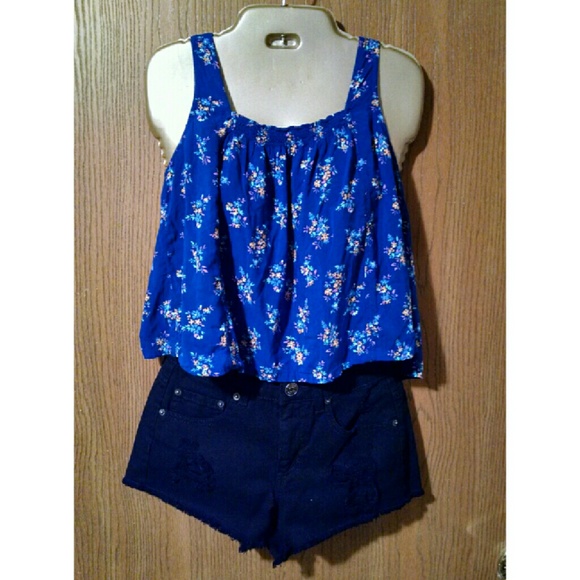 Hollister Tops - ❌❌SOLD LOCALLY❌❌