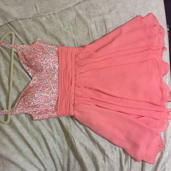 Prom dress - Picture 2 of 3