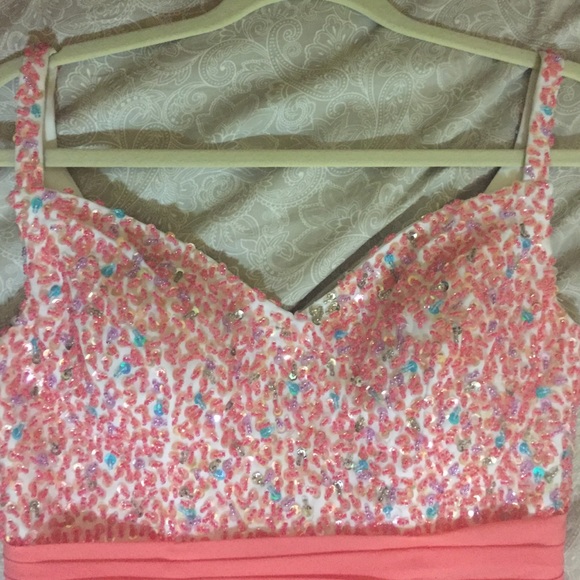 Prom dress - Picture 3 of 3