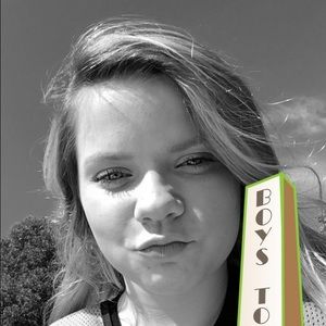 Meet your Posher, Niki