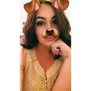 Meet your Posher, Caleigh