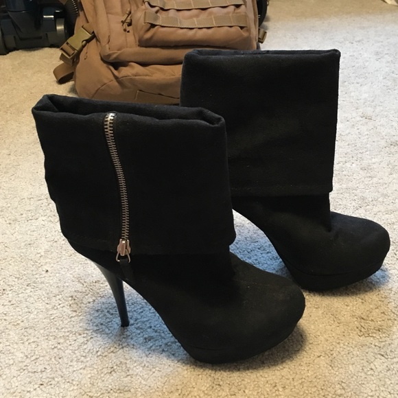 Britney Spears for Candies fold over booties