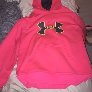 Women's Size M Under Armor Sweatshirt
