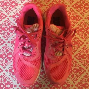 Cute pink Puma faas 600, size 7.5