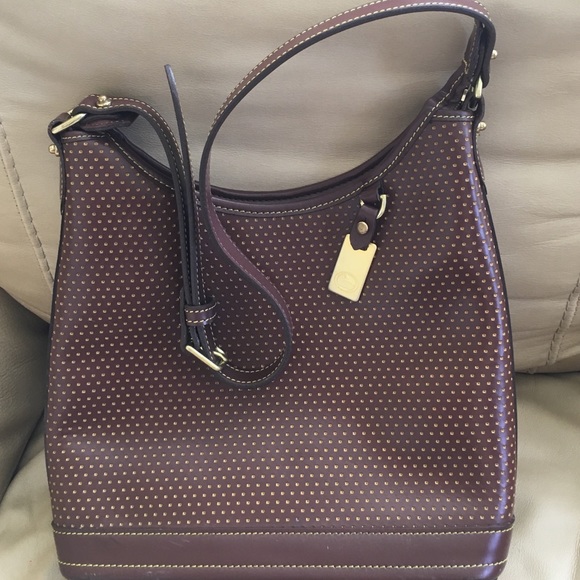 Dooney & Bourke Handbags - Vintage leather Dooney & Bourke Cabrio bag