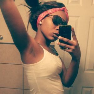 Meet your Posher, Leshay