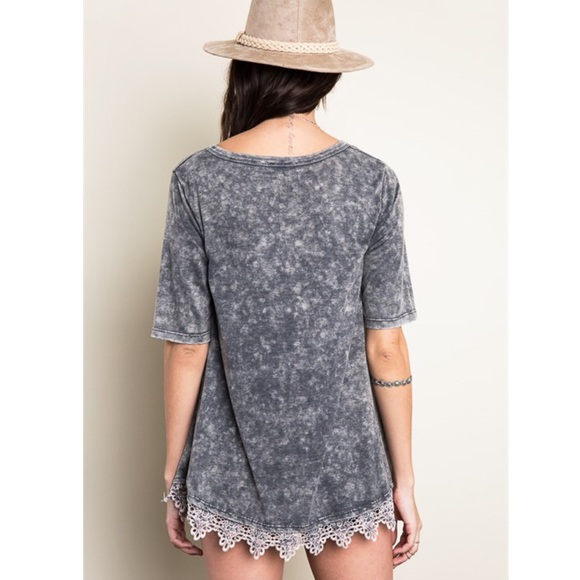 ๐จ1 HR SALE๐จEMORY acid wash tee - GREY - Picture 2 of 2