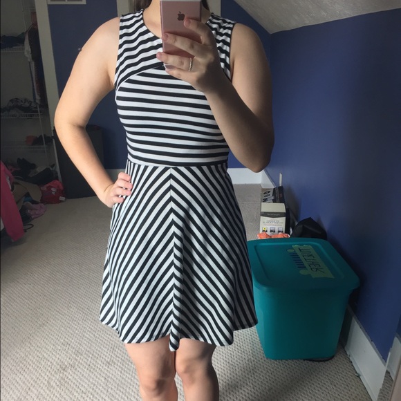 Striped dress - Picture 1 of 4