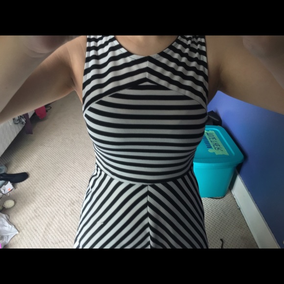 Striped dress - Picture 2 of 4