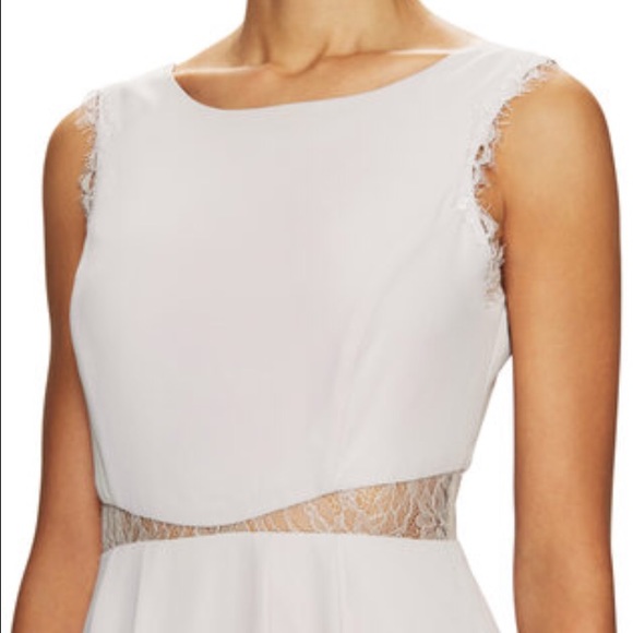 SOLD✨HP✨BCBG 'Maud' dress in cloud gray - Picture 4 of 4