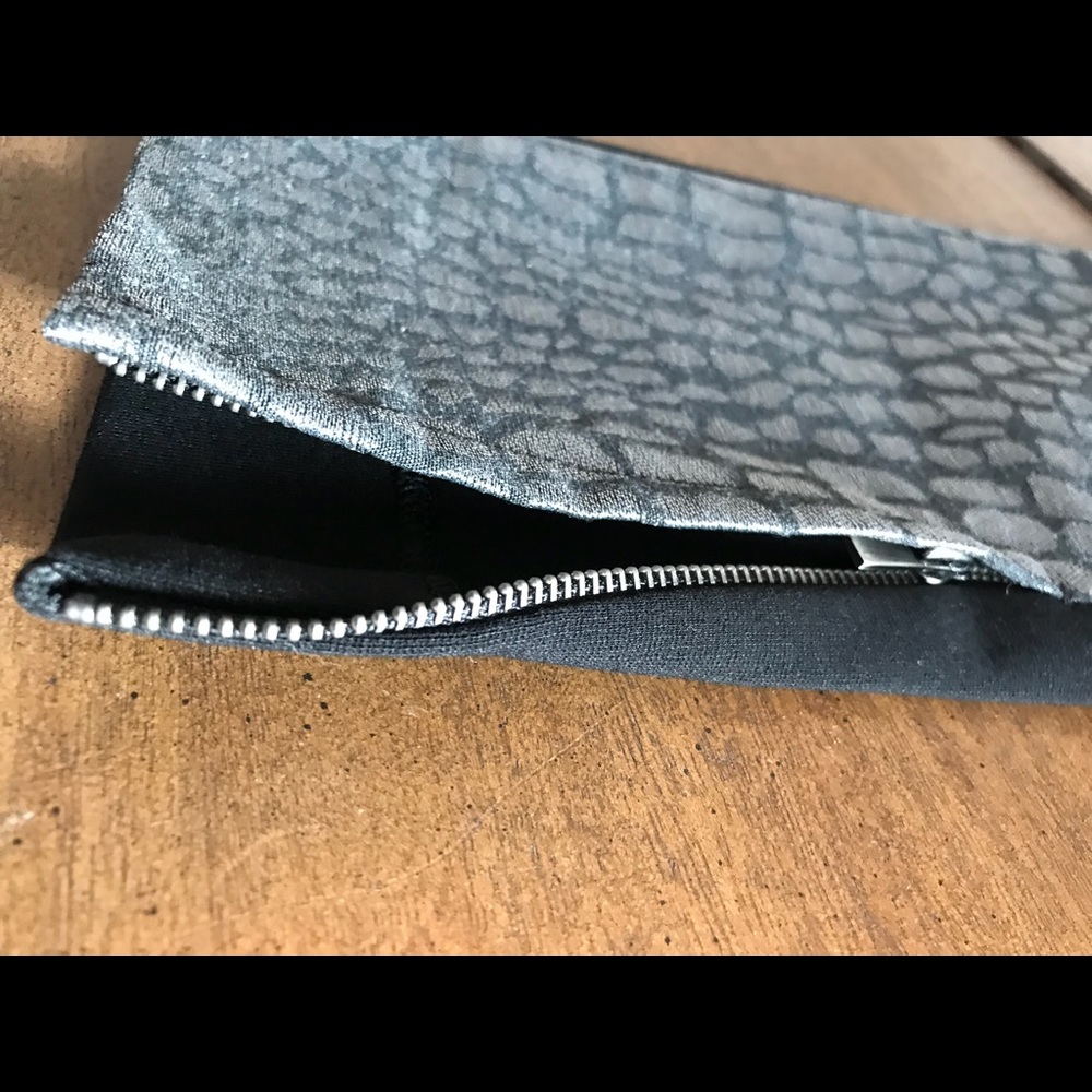 DVF crocodile print pant - Picture 7 of 7