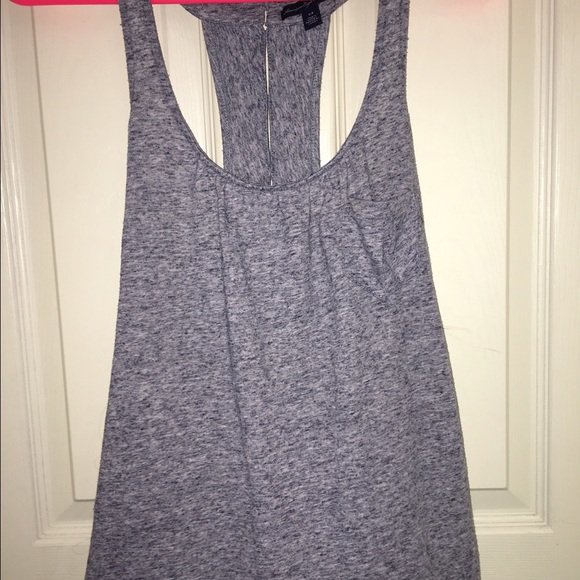 Tanks top - Picture 2 of 3