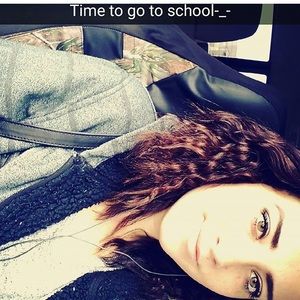 Meet your Posher, Alexis