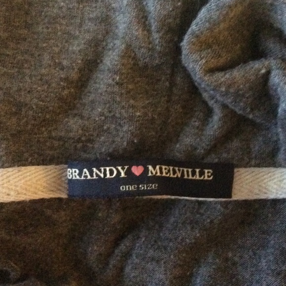 Brandy Melville Laya hoodie - Picture 2 of 2