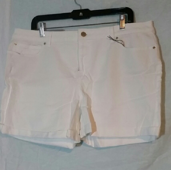 New with tags White jean shorts