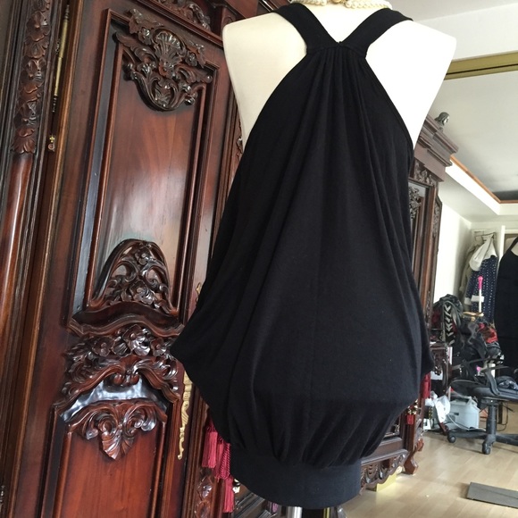 H.W long top - Picture 2 of 4