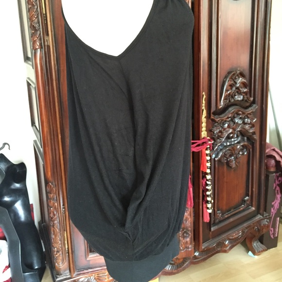 H.W long top - Picture 3 of 4