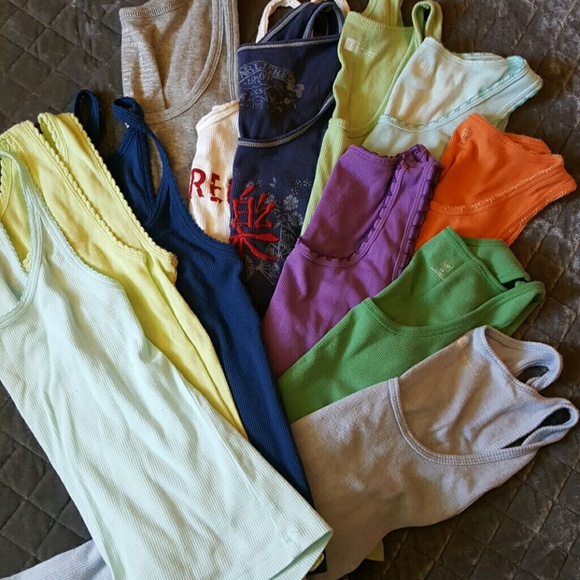DONATED---12 Gap TANKTOP BUNDLE- DONATED - Picture 1 of 3