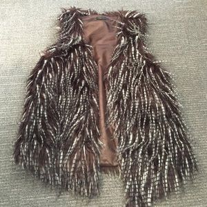 Faux feather brown vest - lightly used - size M