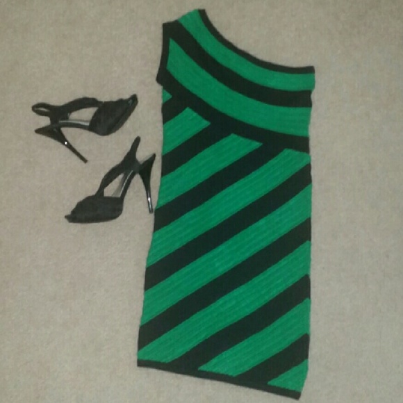Lola body con dress