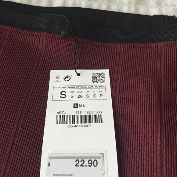 Zara Skirt - Picture 3 of 3