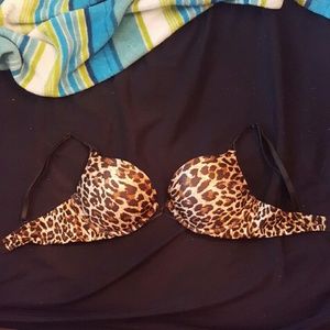 Victoria's secret bombshell bra