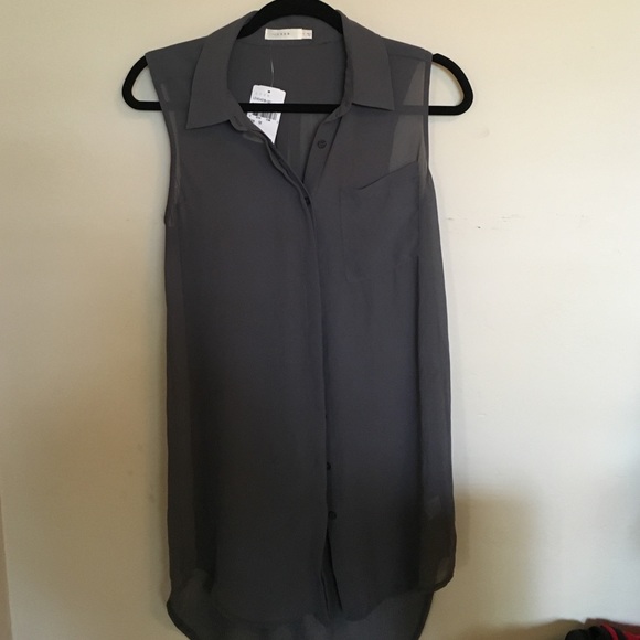 Gray button up tank