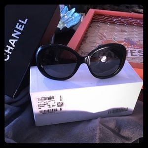 CHANAEL 100% authentic in its original box