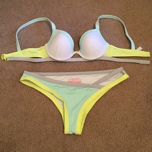 Victoria's Secret Swim: The Fabulous/The Cheeky