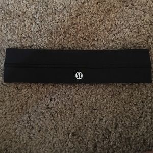 NWOT lululemon non-slip black headband