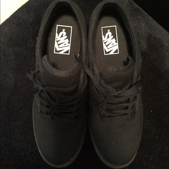 Shoes - Women's Black vans