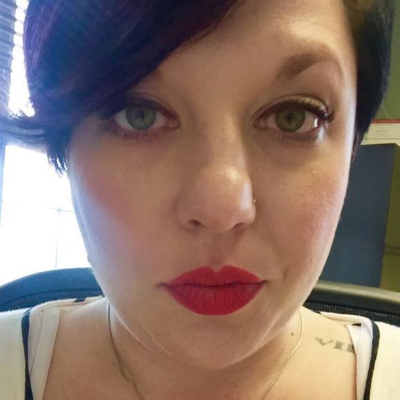 Meet your Posher, Jillian