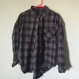 Brandy Melville flannel log sleeve