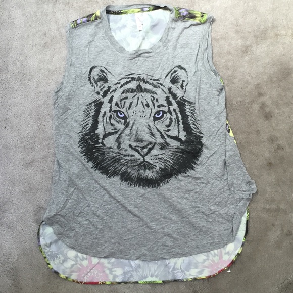 Xhilaration Tops - Lion Tank Top with Floral Back