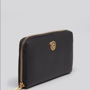 Tory Burch wallet