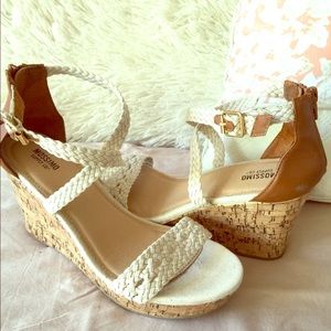 Ankle cross strap platform sandals