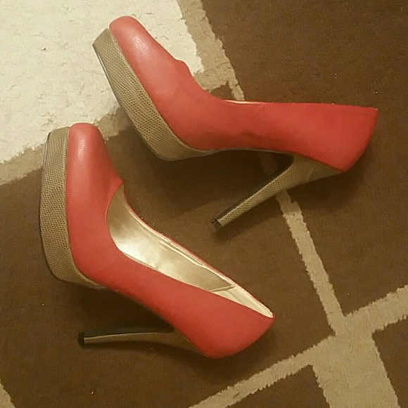 Shoes - Picture 1 of 1