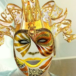 Meet your Posher, Alecia