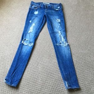 LAST CHANCE TODAY❤️RIPPED SKINNIES❤️