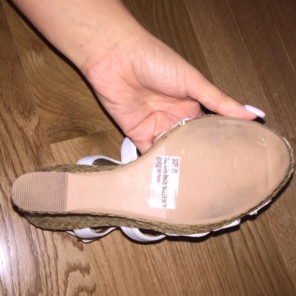 white open toed wedges!!🔥🔥🔥🔥💋💋💋 - Picture 4 of 4