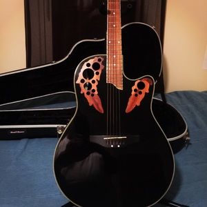 Ovation Applause Acoustic/Electric Guitar and Case