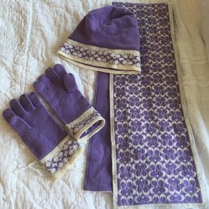 Coach hat mittens and scarf