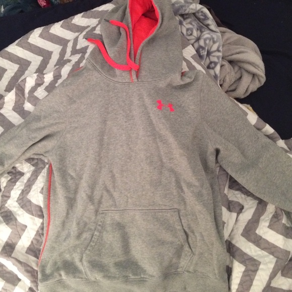 Under Armour Hoodie - WANT THIS GONE
