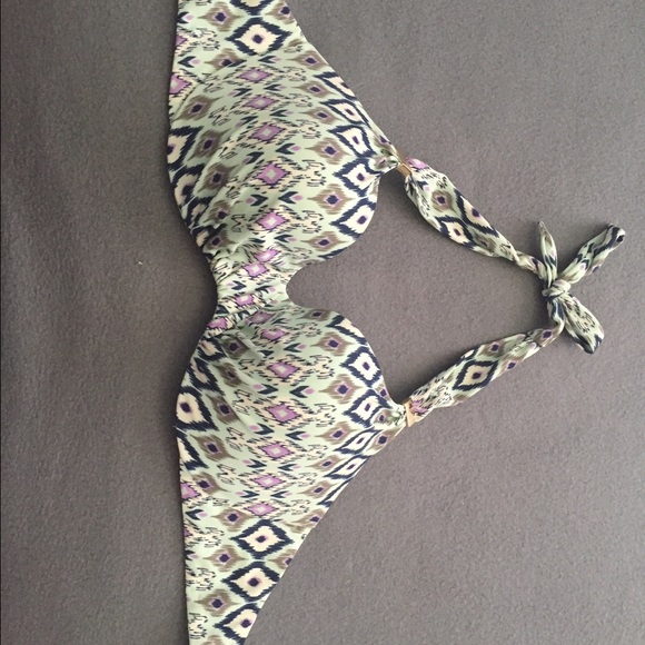 VS bathing suit top