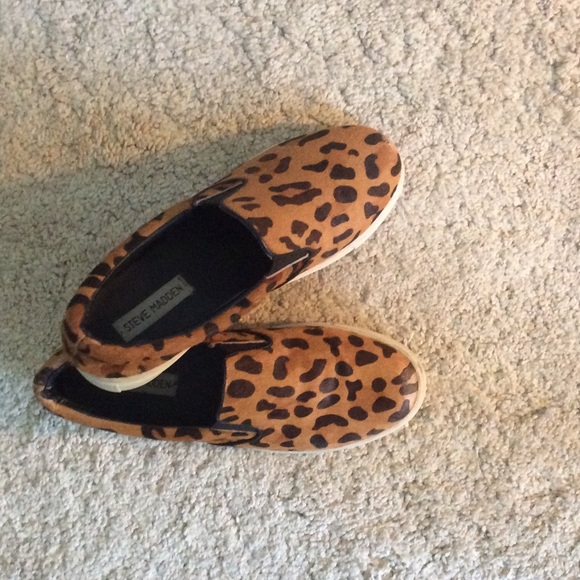Steve Madden leopard print sneaker flats