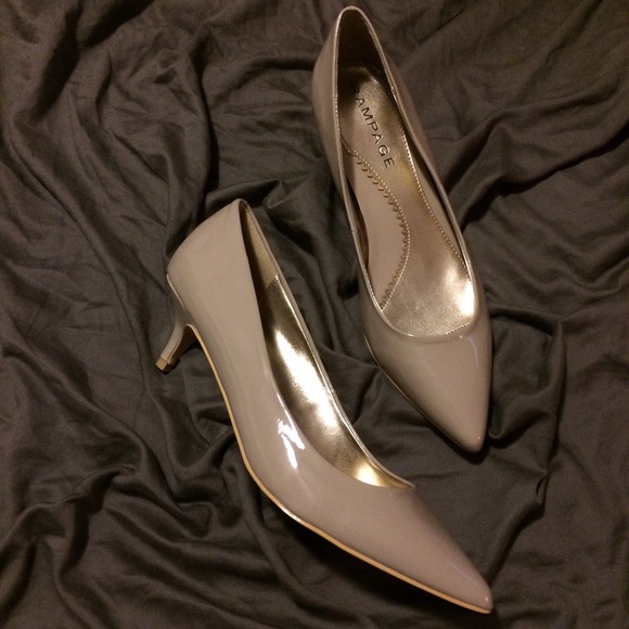 Nude patent kitten heels