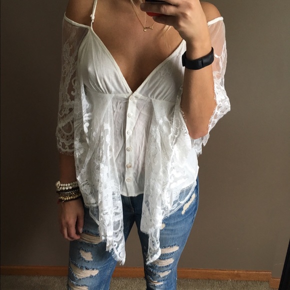 Butterfly wing top