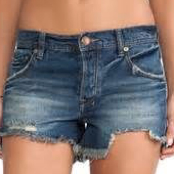 Free people shark bite denim shorts size 25