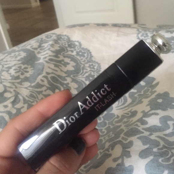 Dior Addict it-lash mascara