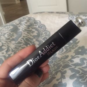 Dior Addict it-lash mascara